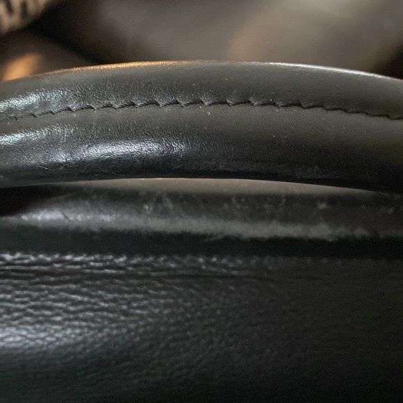 Kenneth Cole REACTION Black Leather Briefcase - Picture 6 of 15